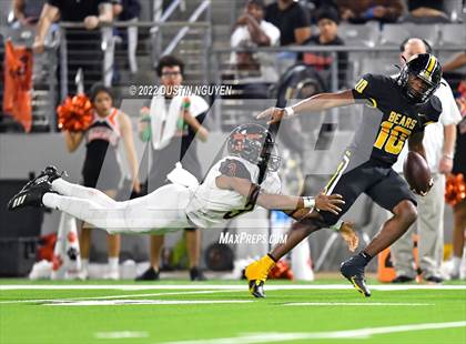 Thumbnail 1 in Timpson vs. Refugio (UIL 2A D1 Semifinal) photogallery.
