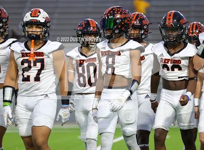 Thumbnail 3 in Timpson vs. Refugio (UIL 2A D1 Semifinal) photogallery.