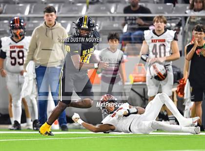 Thumbnail 3 in Timpson vs. Refugio (UIL 2A D1 Semifinal) photogallery.