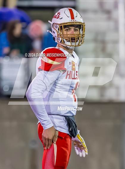 Thumbnail 1 in Sayville vs. Half Hollow Hills West photogallery.