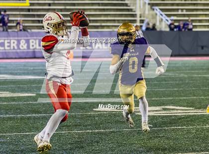 Thumbnail 2 in Sayville vs. Half Hollow Hills West photogallery.