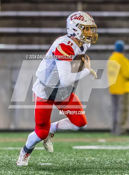 Thumbnail 2 in Sayville vs. Half Hollow Hills West photogallery.