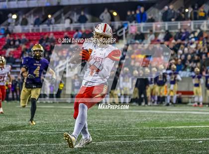 Thumbnail 3 in Sayville vs. Half Hollow Hills West photogallery.