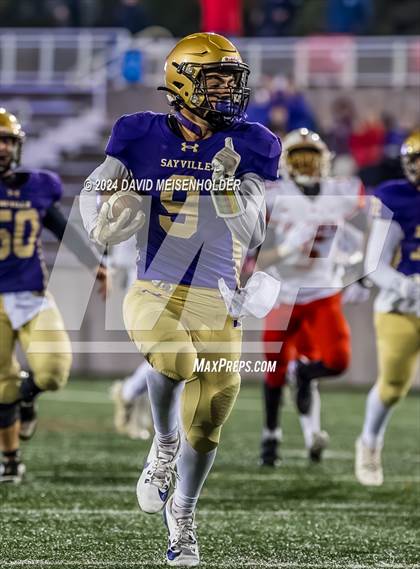Thumbnail 1 in Sayville vs. Half Hollow Hills West photogallery.