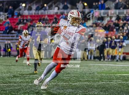 Thumbnail 1 in Sayville vs. Half Hollow Hills West photogallery.