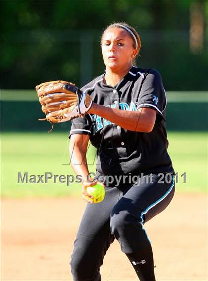 Thumbnail 3 in Elk Grove vs Sheldon (CIF SJS D1 Final) photogallery.