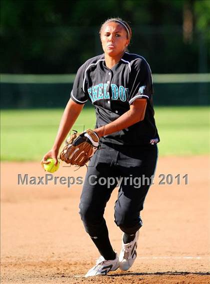 Thumbnail 3 in Elk Grove vs Sheldon (CIF SJS D1 Final) photogallery.