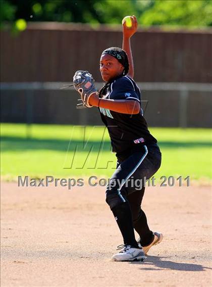 Thumbnail 1 in Elk Grove vs Sheldon (CIF SJS D1 Final) photogallery.