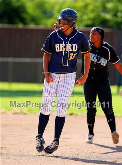 Thumbnail 2 in Elk Grove vs Sheldon (CIF SJS D1 Final) photogallery.