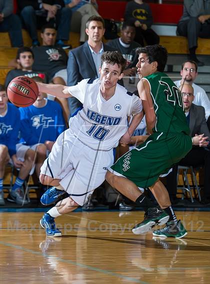Thumbnail 3 in Legend vs. Pine Creek photogallery.