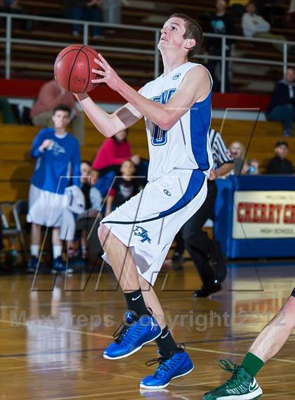 Thumbnail 2 in Legend vs. Pine Creek photogallery.