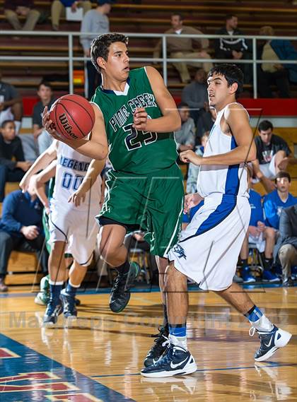Thumbnail 3 in Legend vs. Pine Creek photogallery.