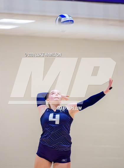 Thumbnail 2 in Kell @ Norcross photogallery.