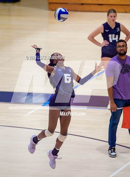 Thumbnail 2 in Kell @ Norcross photogallery.