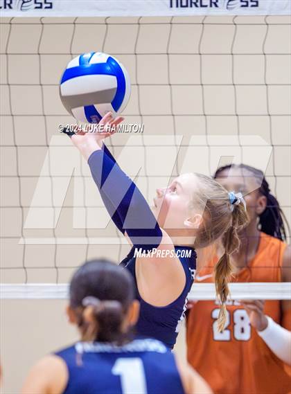 Thumbnail 3 in Kell @ Norcross photogallery.