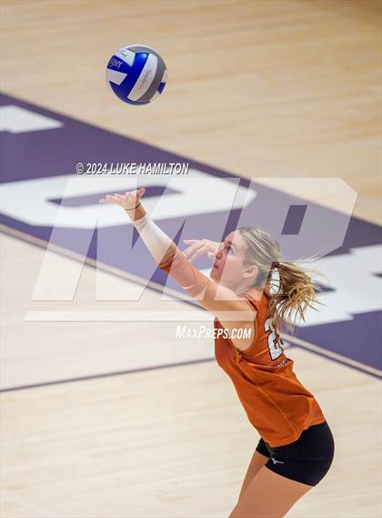 Thumbnail 2 in Kell @ Norcross photogallery.