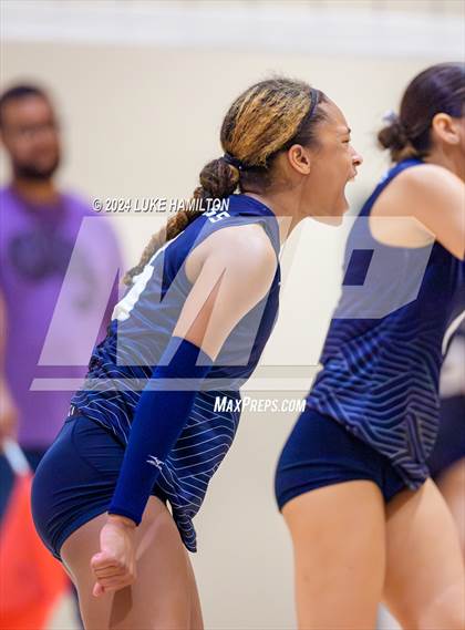 Thumbnail 2 in Kell @ Norcross photogallery.