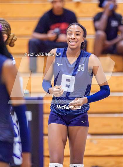 Thumbnail 2 in Kell @ Norcross photogallery.