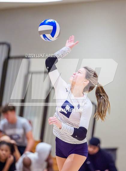 Thumbnail 1 in Kell @ Norcross photogallery.