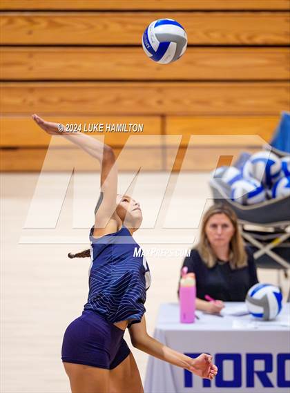 Thumbnail 2 in Kell @ Norcross photogallery.