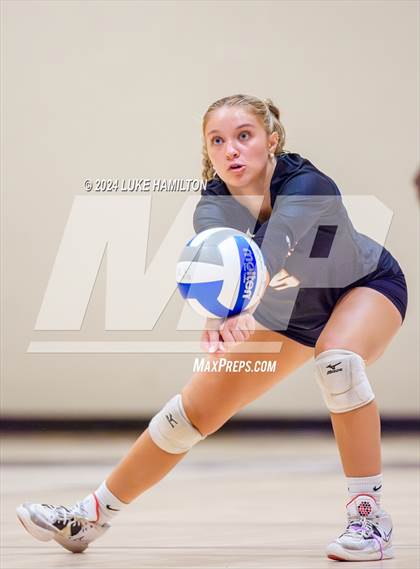 Thumbnail 1 in Kell @ Norcross photogallery.