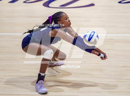Thumbnail 2 in Kell @ Norcross photogallery.