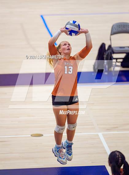 Thumbnail 3 in Kell @ Norcross photogallery.