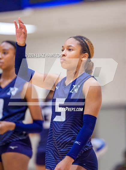 Thumbnail 3 in Kell @ Norcross photogallery.