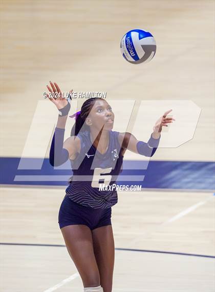 Thumbnail 2 in Kell @ Norcross photogallery.