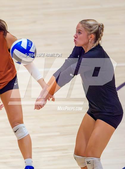 Thumbnail 3 in Kell @ Norcross photogallery.
