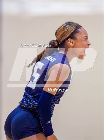 Thumbnail 1 in Kell @ Norcross photogallery.