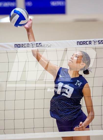 Thumbnail 2 in Kell @ Norcross photogallery.