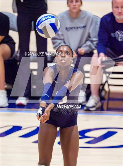 Thumbnail 3 in Kell @ Norcross photogallery.