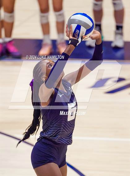 Thumbnail 3 in Kell @ Norcross photogallery.