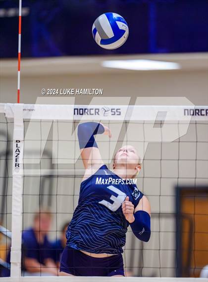 Thumbnail 2 in Kell @ Norcross photogallery.