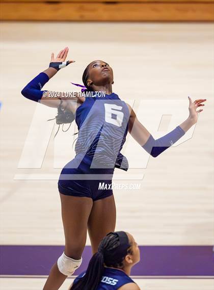 Thumbnail 2 in Kell @ Norcross photogallery.