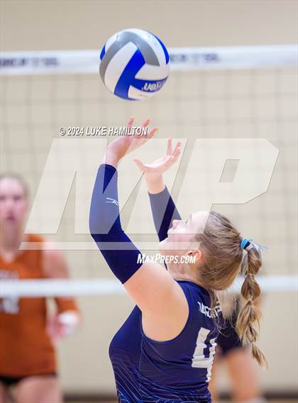 Thumbnail 3 in Kell @ Norcross photogallery.