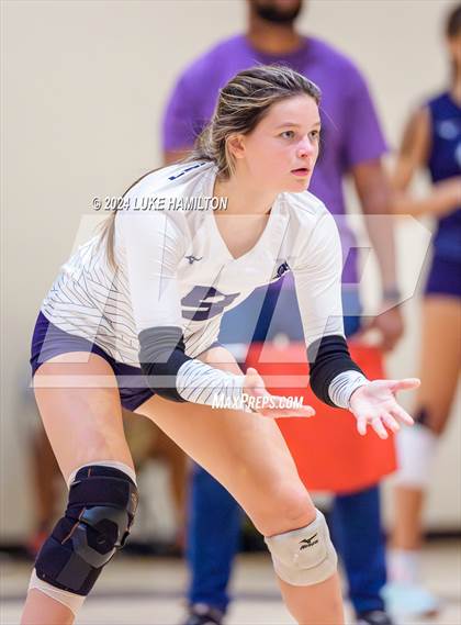 Thumbnail 2 in Kell @ Norcross photogallery.