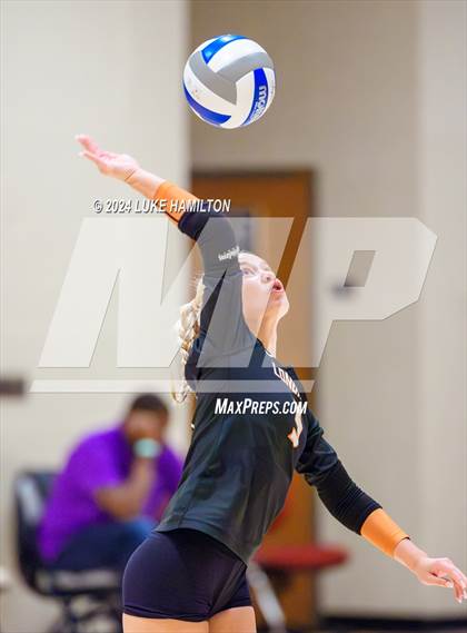Thumbnail 3 in Kell @ Norcross photogallery.