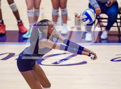 Thumbnail 2 in Kell @ Norcross photogallery.