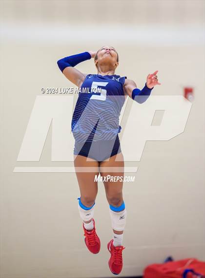 Thumbnail 2 in Kell @ Norcross photogallery.