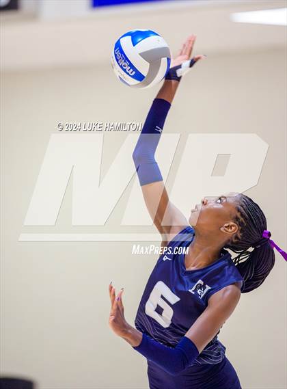 Thumbnail 2 in Kell @ Norcross photogallery.