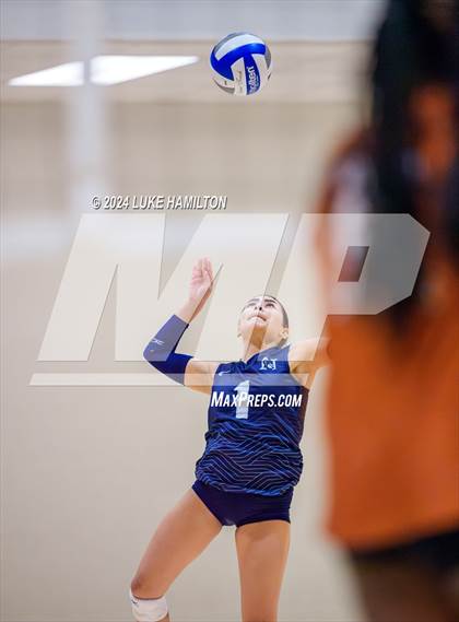 Thumbnail 1 in Kell @ Norcross photogallery.