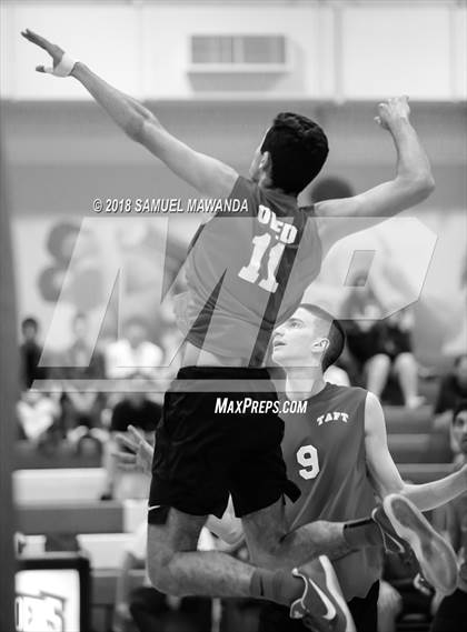 Thumbnail 2 in Granada Hills Charter vs Taft (CIF LACS Quarterfinal) photogallery.