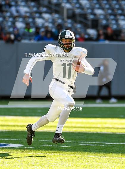 Thumbnail 1 in Hasbrouck Heights vs. New Milford (NJSIAA North 1 Group 1 Final) photogallery.