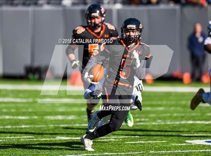 Thumbnail 3 in Hasbrouck Heights vs. New Milford (NJSIAA North 1 Group 1 Final) photogallery.