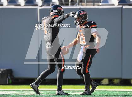 Thumbnail 3 in Hasbrouck Heights vs. New Milford (NJSIAA North 1 Group 1 Final) photogallery.