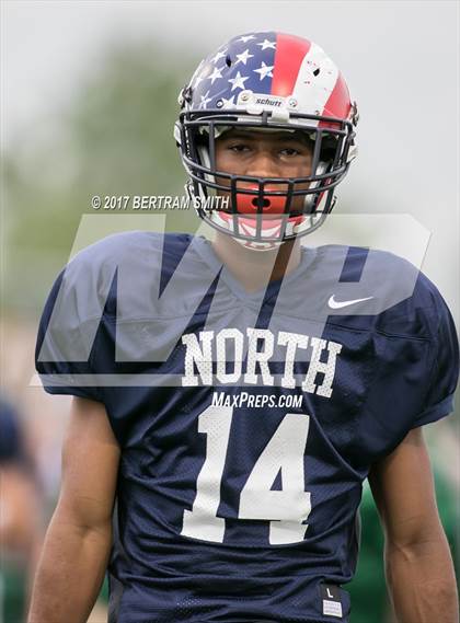 Thumbnail 1 in 42nd Kensington Lions Club All-Star Game (North vs. South) photogallery.