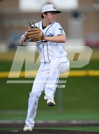 Thumbnail 1 in Struthers @ Louisville (OHSAA D2 District Playoff) photogallery.