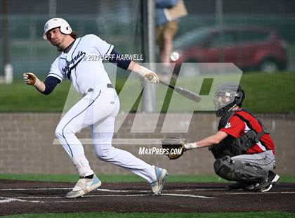 Thumbnail 1 in Struthers @ Louisville (OHSAA D2 District Playoff) photogallery.